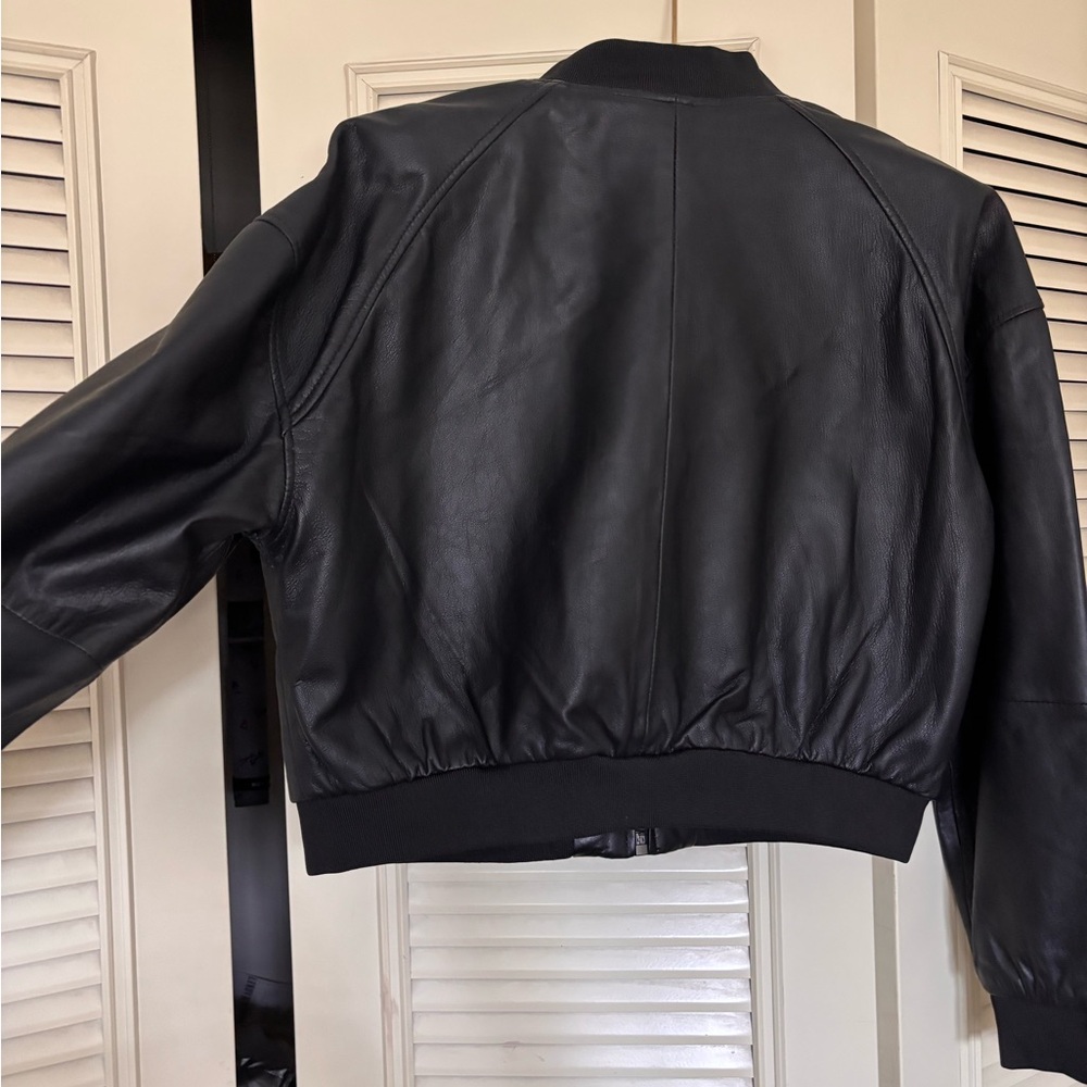 Wilsons Black Leather Paris Bomber Jacket, NWOT size S - Picture 2 of 4